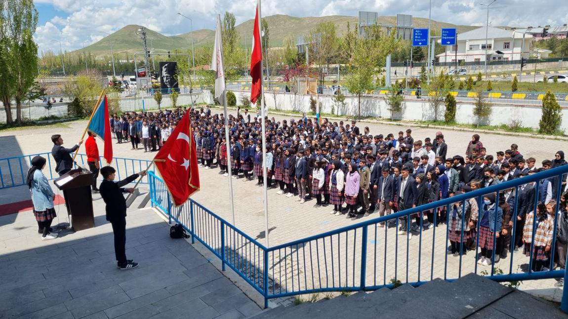 19 Mayıs Atatürk'ü Anma Gençlik ve Spor Bayramı Törenimiz Gerçekleşti.